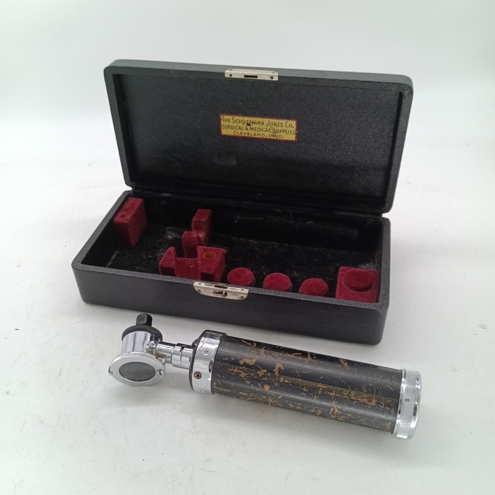 Vintage Welch Allyn Medical Ophthalmoscope Otoscope Tool Hard Case C4